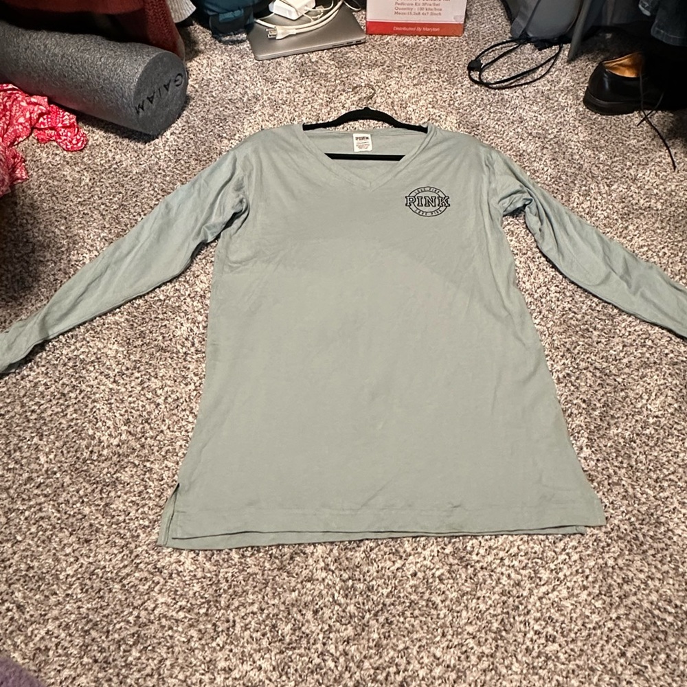 Pink Victoria’s Secret XS long sleeve v neck shirt